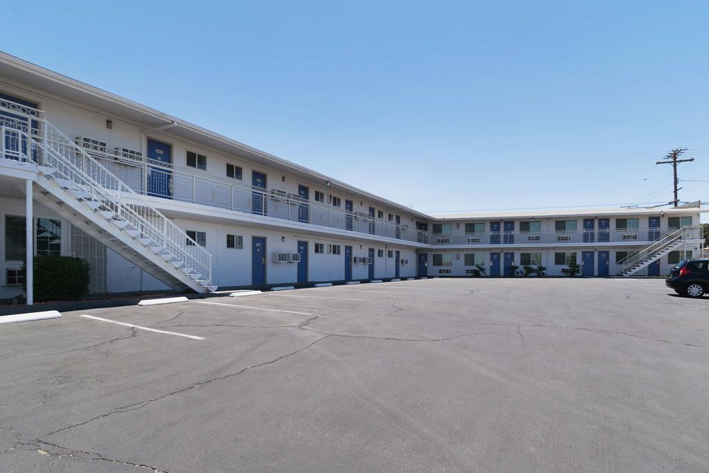 Motel 6-Barstow, Ca - Route 66 Luaran gambar