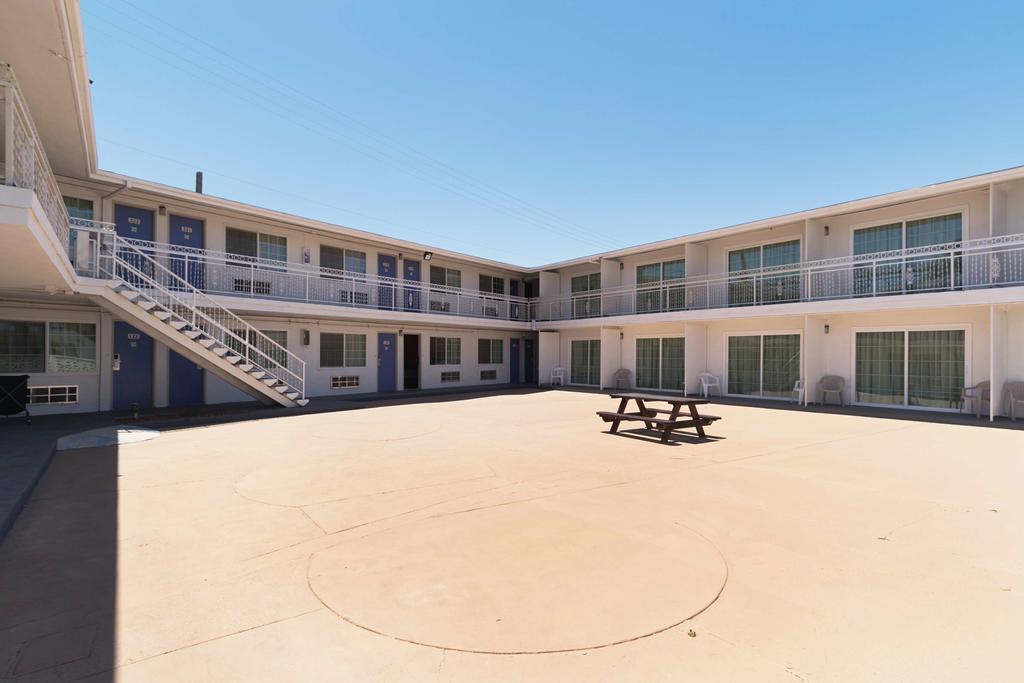 Motel 6-Barstow, Ca - Route 66 Luaran gambar